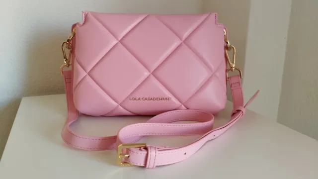 Bolso Lola Casademunt rosa acolchado