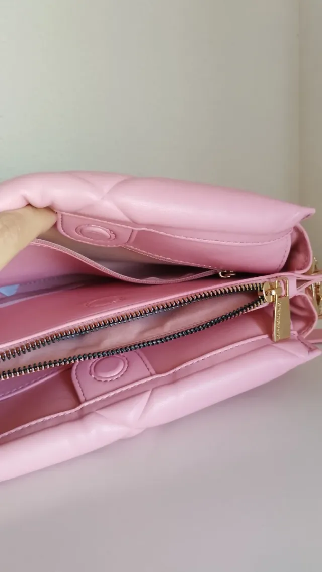 Bolso Lola Casademunt rosa acolchado