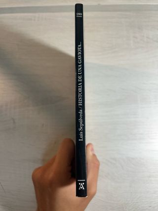 Historia de una gaviota y del gato que le ensen...