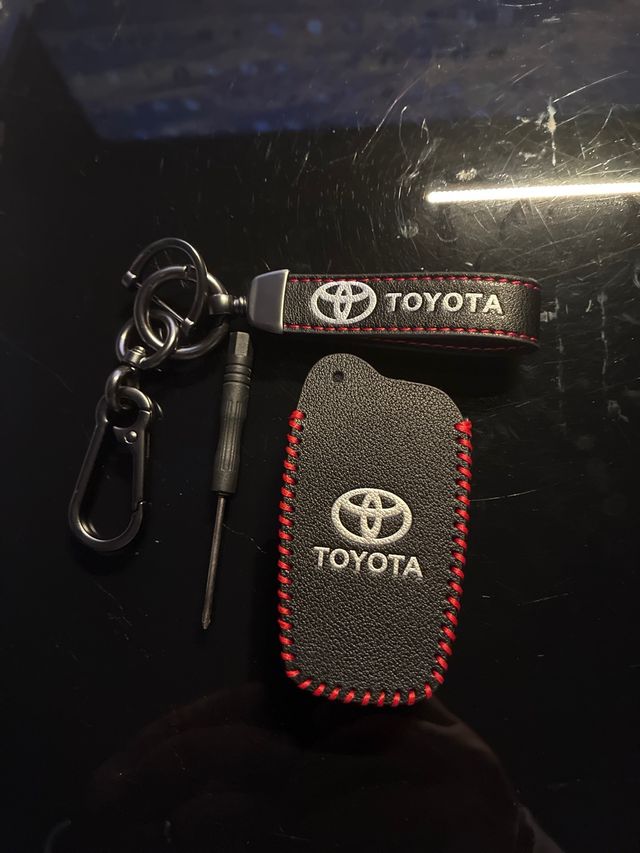 Protector Llave Toyota 3 Botones + Llavero