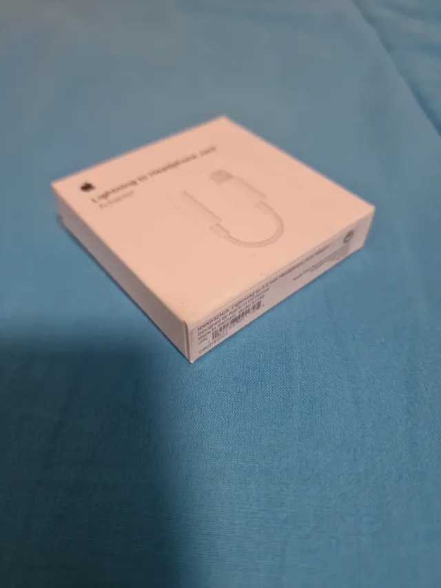 Caja vacía: Adaptador Lightning a Jack Auriculares