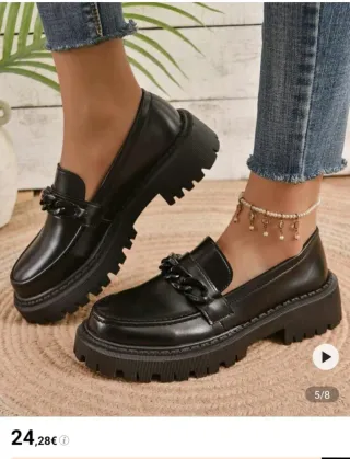 Mocasines suela gruesa con cadena