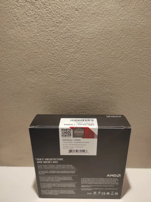 AMD Ryzen 7 9700X Processore