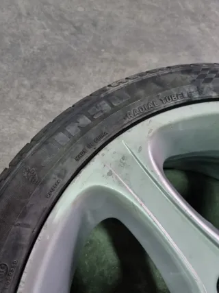 Neumáticos 275/40Zr20
