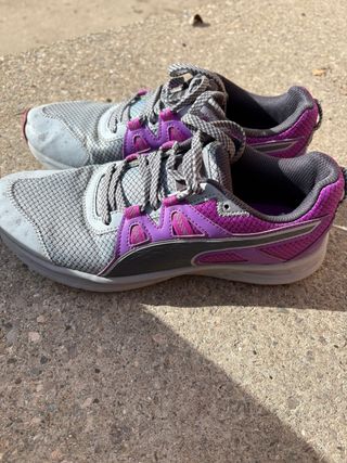 Zapatillas Puma Gris y Morado