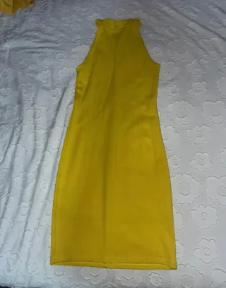 Vestido amarillo Pull&Bear