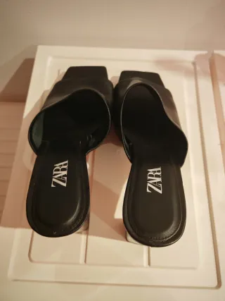 Sandalias ZARA Negras