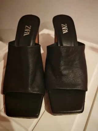 Sandalias ZARA Negras