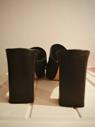 Sandalias ZARA Negras