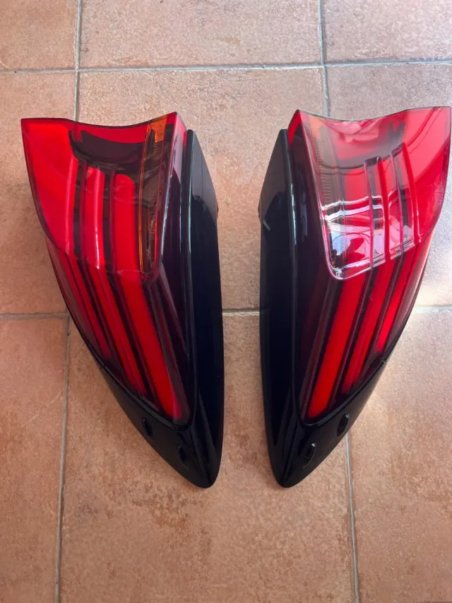 Pilotos Traseros Toyota C-HR