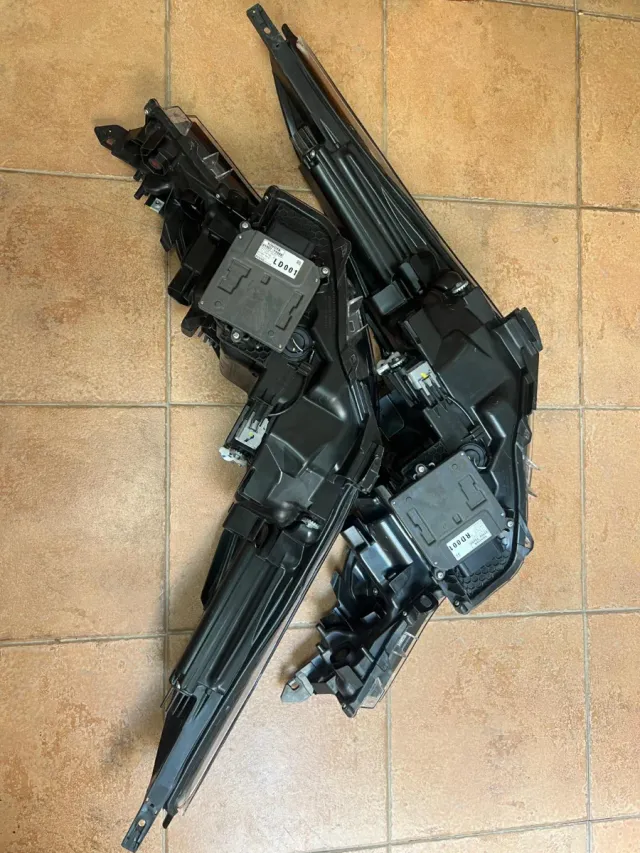 Pilotos Traseros Toyota C-HR