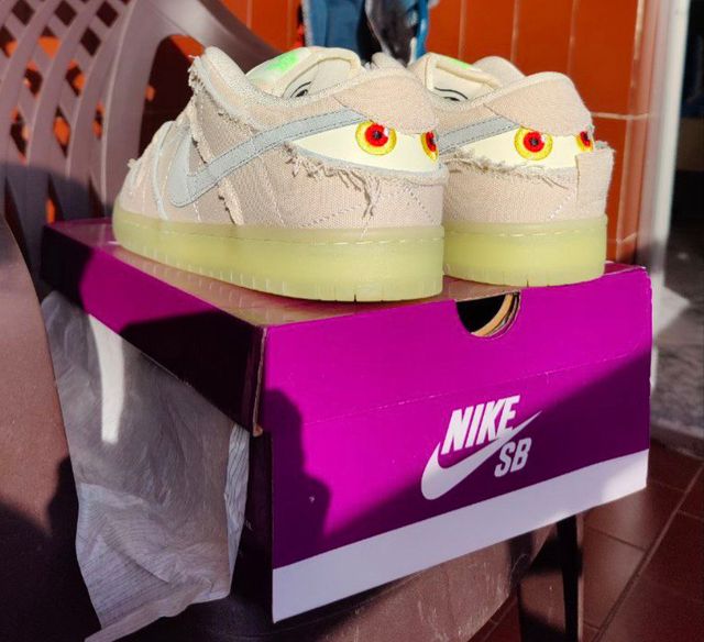 Nike SB Dunk Low Momma Zapatillas Talla 42.5