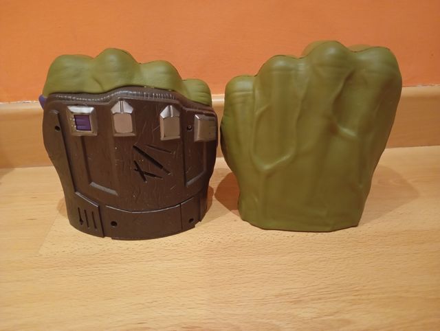 Careta y Puños Hulk