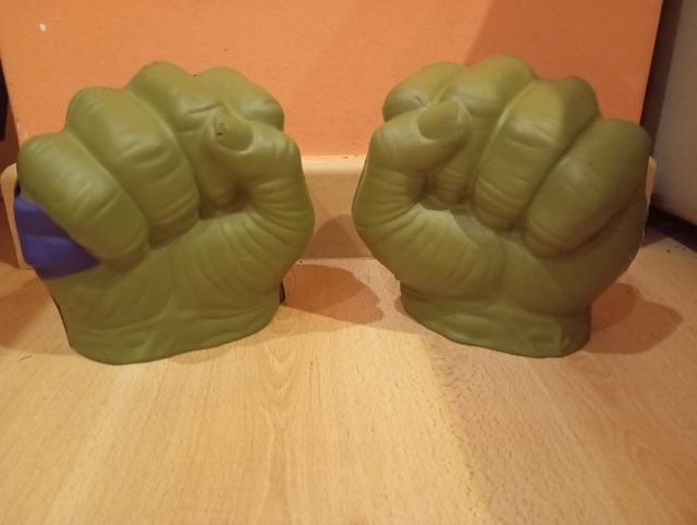 Careta y Puños Hulk