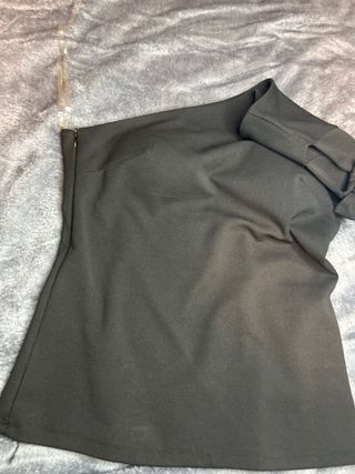 Top mujer un hombro negro