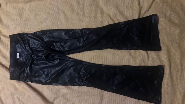 Pantalones efecto piel Zara 13-14 años
