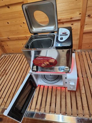 Microondas y Panificadora Fastbake