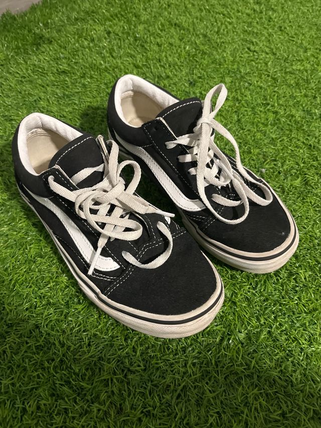 Zapatillas Vans Old Skool Negras Blancas talla 33