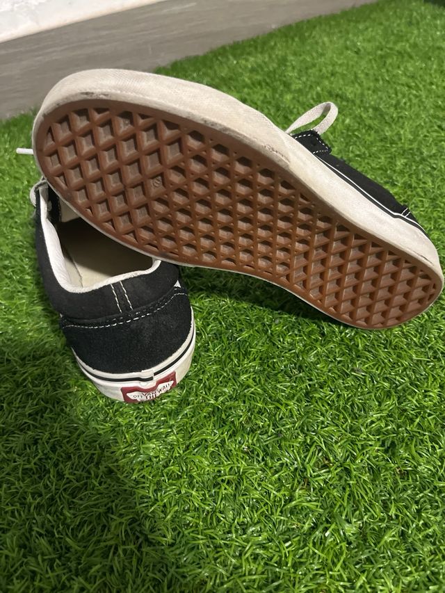 Zapatillas Vans Old Skool Negras Blancas talla 33