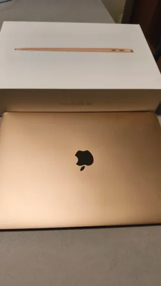 MacBook Air 2019 8GB/128Gb