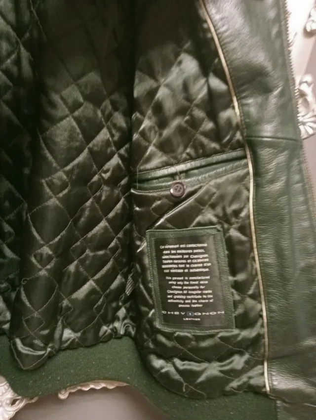 Chaqueta Bomber Chevignon'90 Verde y Beige