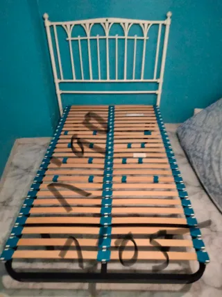 Somier 1,90x1,05 con Cabecero Blanco y colchon