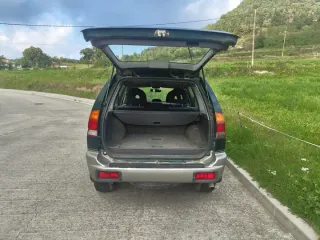 Mitsubishi montero largo