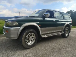 Mitsubishi montero largo