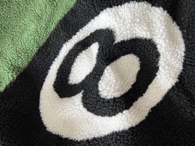 Chaqueta Stussy Negra y Verde