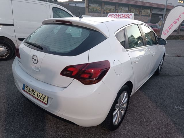 Opel Astra 2010.DEPORTIVO Y JUVENIL.V.O 115CV.