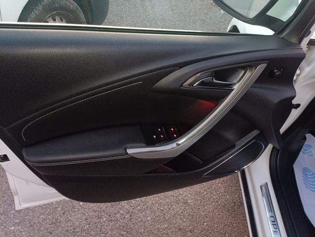 Opel Astra 2010.DEPORTIVO Y JUVENIL.V.O 115CV.