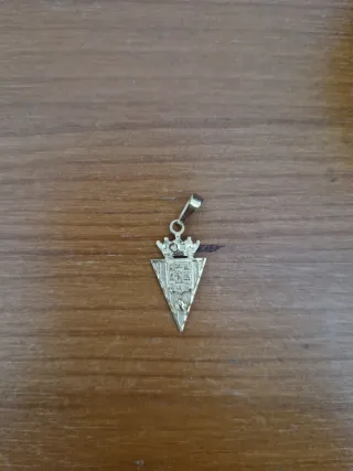 Colgante Oro 18k Escudo Córdoba CF