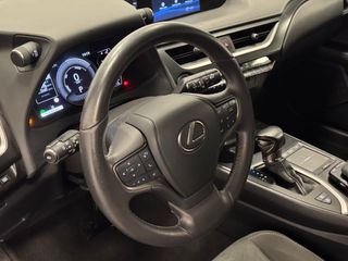 Lexus UX 250H Premium