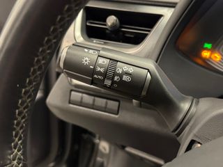 Lexus UX 250H Premium