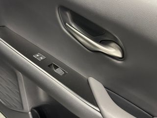 Lexus UX 250H Premium