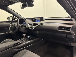 Lexus UX 250H Premium