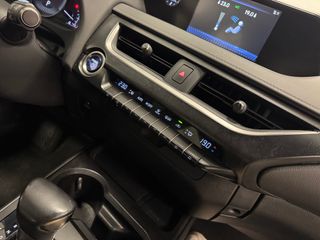 Lexus UX 250H Premium