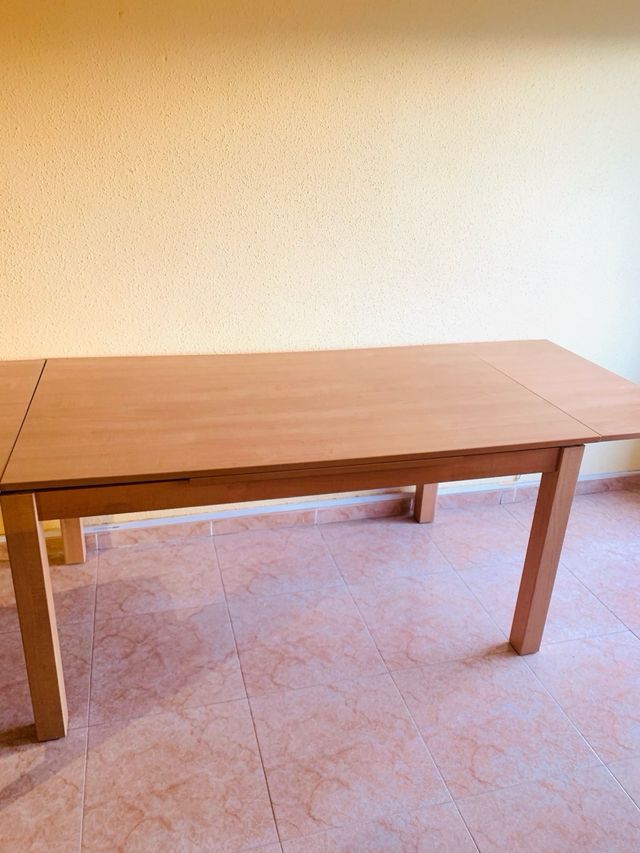 Tavolo da pranzo URGE!!