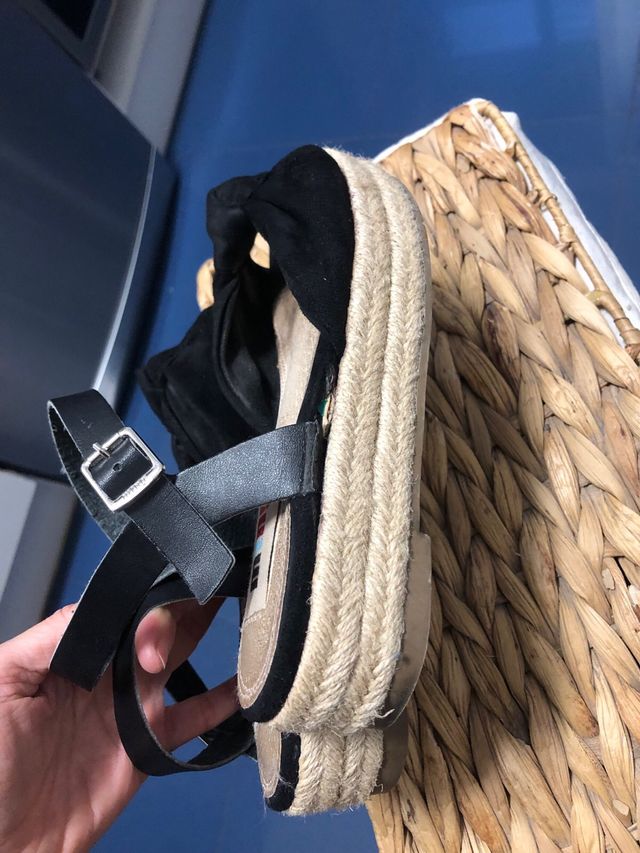 Sandalias Mustang Negras