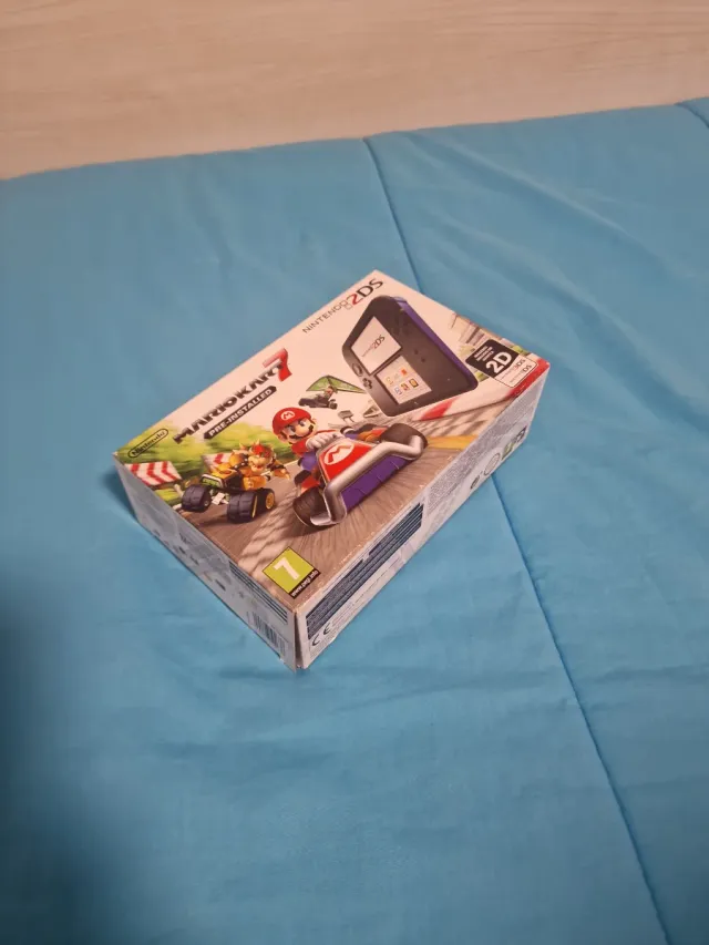 Nintendo 2DS Mario Kart 7 Caja