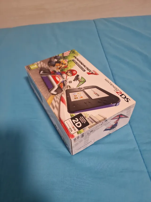 Nintendo 2DS Mario Kart 7 Caja
