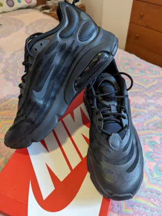 Zapatillas Nike Air Max Exosense número 43.