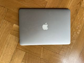 MacBook Air 13 macOS 11.7.4