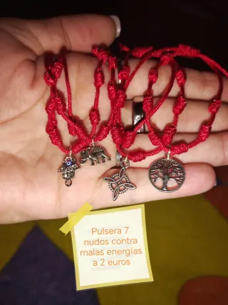 Lote de pulseras variadas