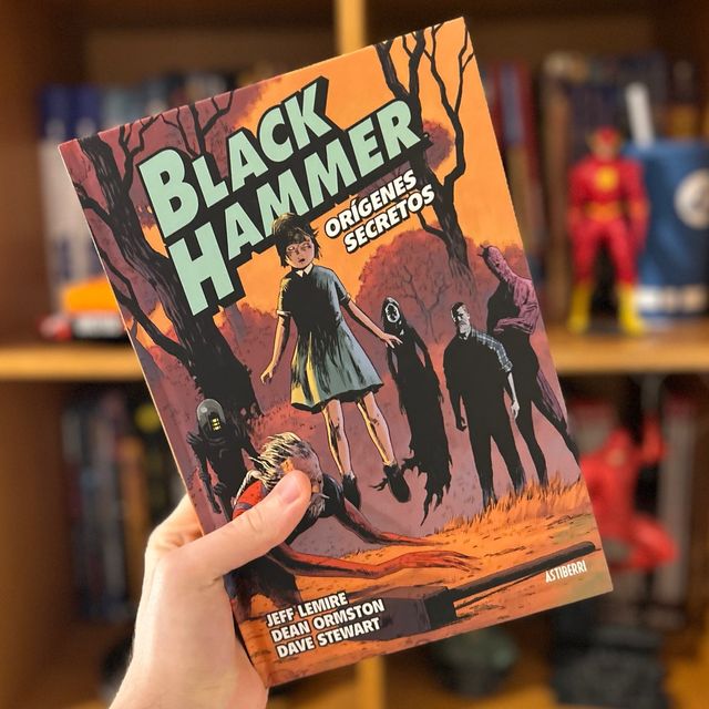Black Hammer Vol.1