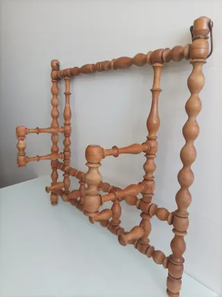 Perchero de madera estilo eduardiano