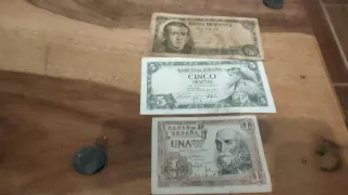 Billetes antiguos españoles 1 y 5 pesetas