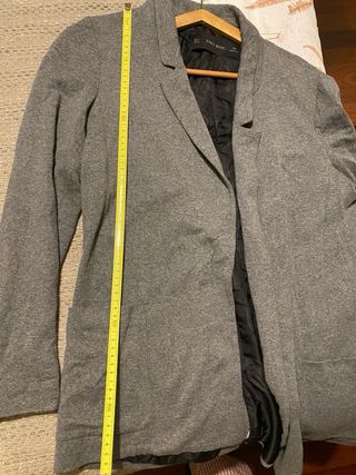 Chaqueta Zara Gris