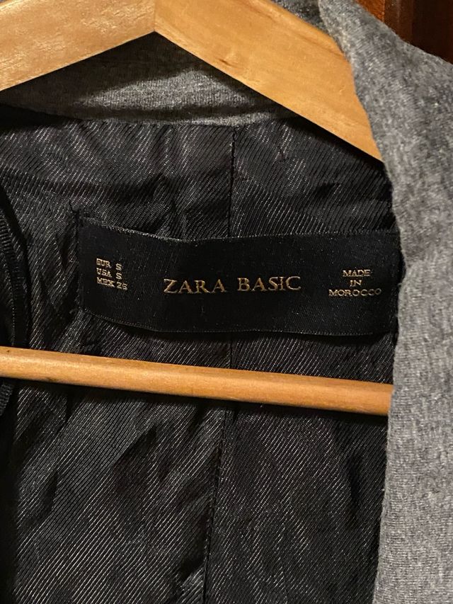 Chaqueta Zara Gris