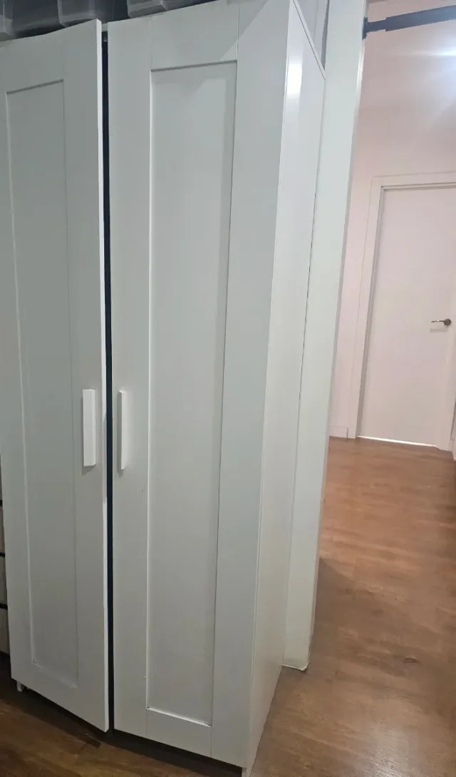 Muebles varios negociables